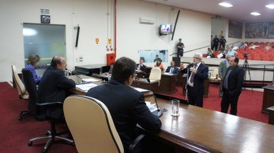 Oito projetos são aprovados em 11ª sessão do ano