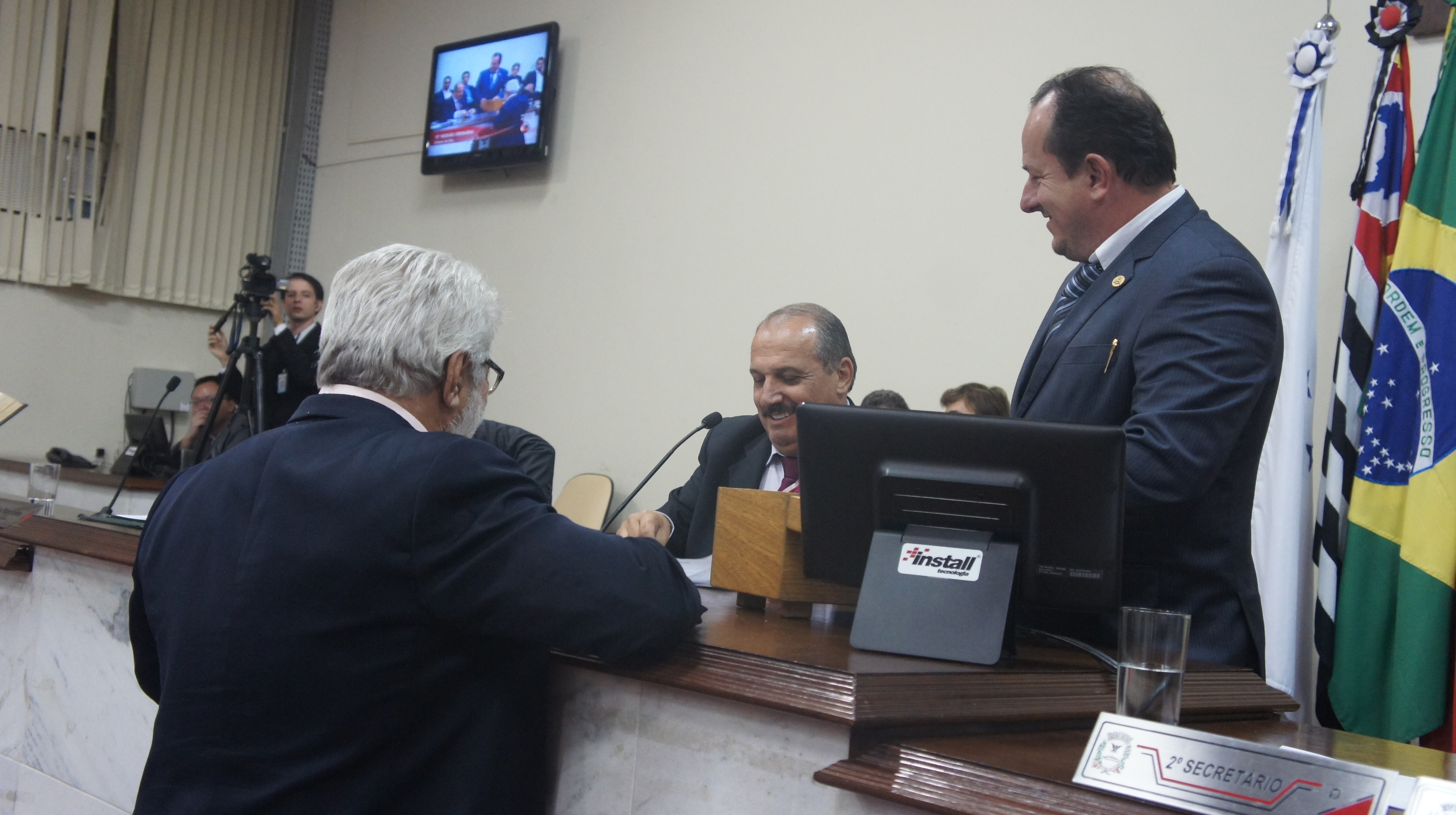 19ª Sessão define membros da CEI da saúde