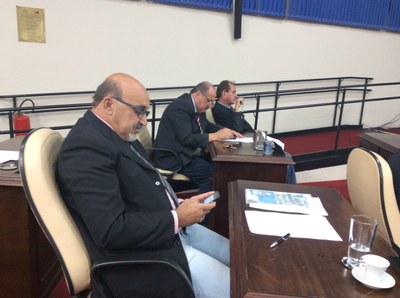 Vereadores analisam oito propostas durante 30ª sessão ordinária 