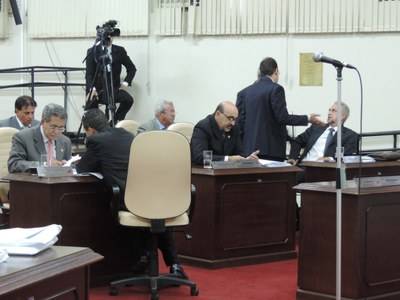 32ª Sessão tem 16 projetos em discussão