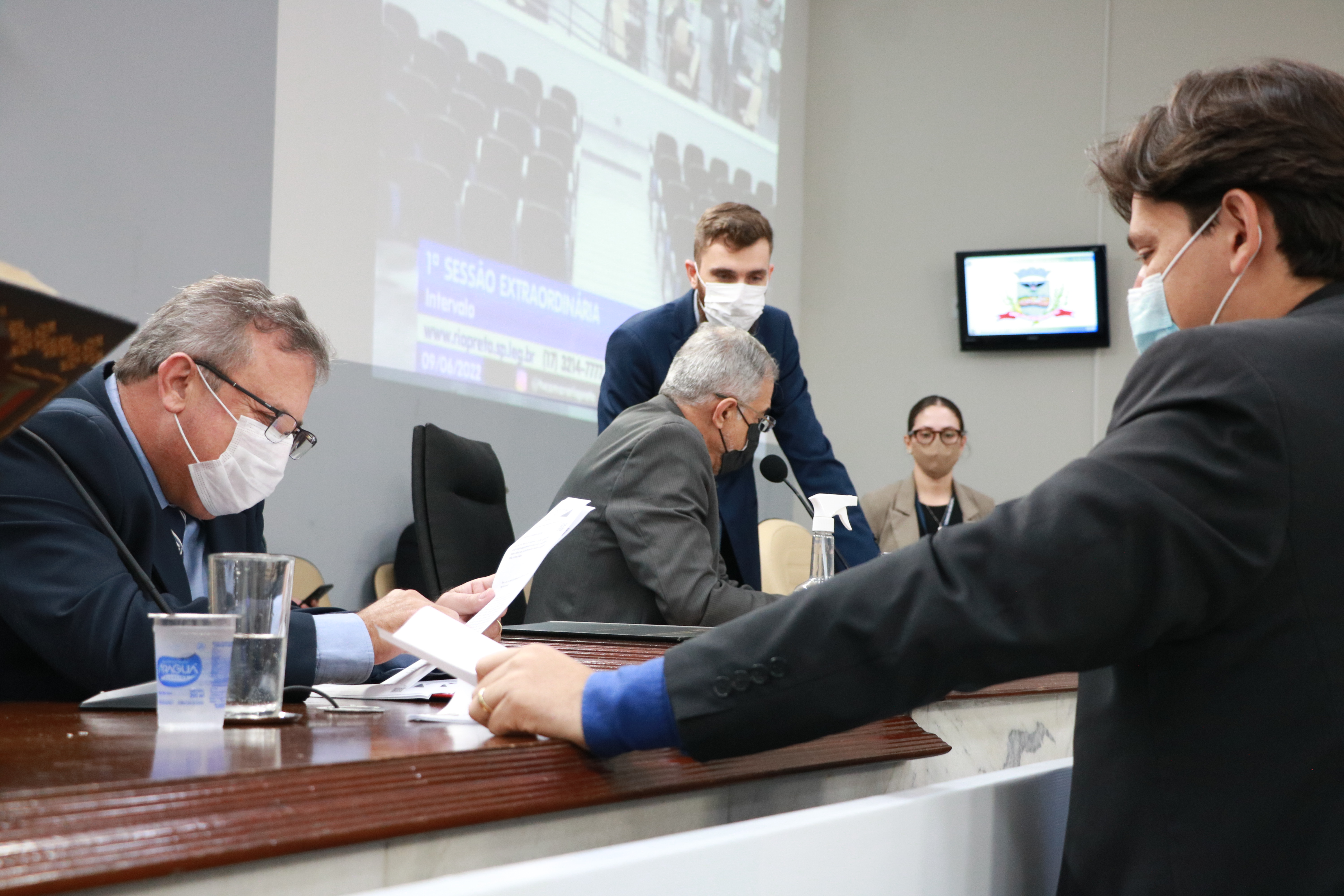 34ª sessão traz sete itens na pauta 