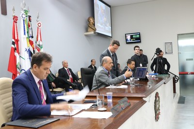 42ª sessão ordinária tem 9 projetos na pauta