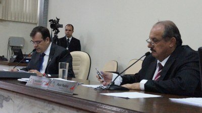42ª sessão aprova orçamento fiscal de 2014