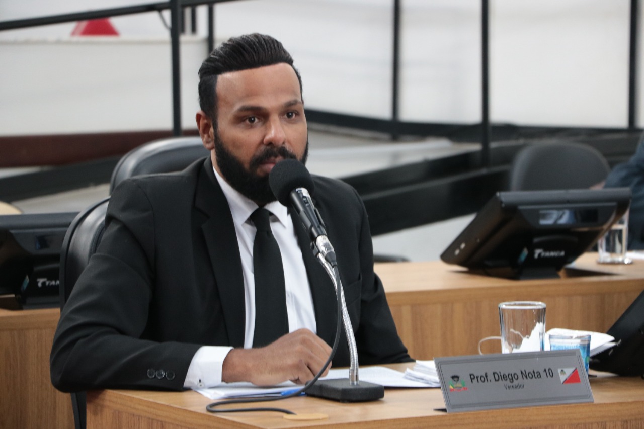 Câmara cria prêmio "Educador Destaque" para professores municipais