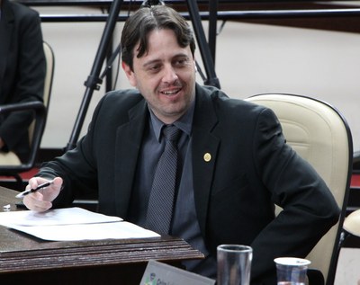 Audiência para debater auxílio-atleta é adiada