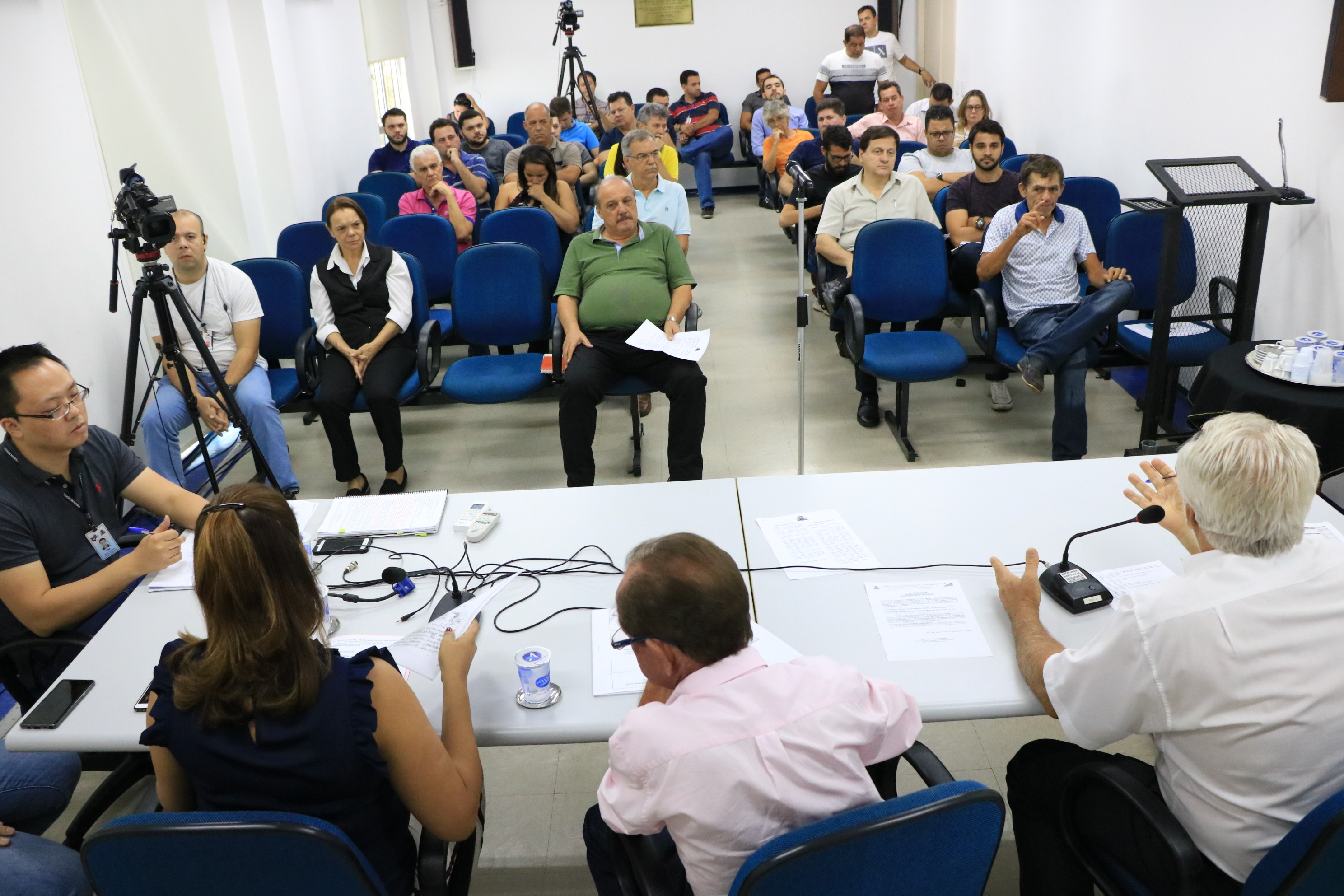 Audiência pública dá aval a bares e restaurantes na Redentora