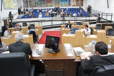 Audiência pública debate aumento de cadeiras