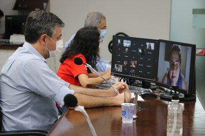 Audiência pública discute volta às aulas presenciais
