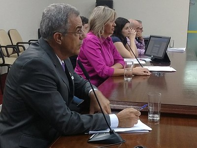 Autoridades e munícipes debatem a PEC 287