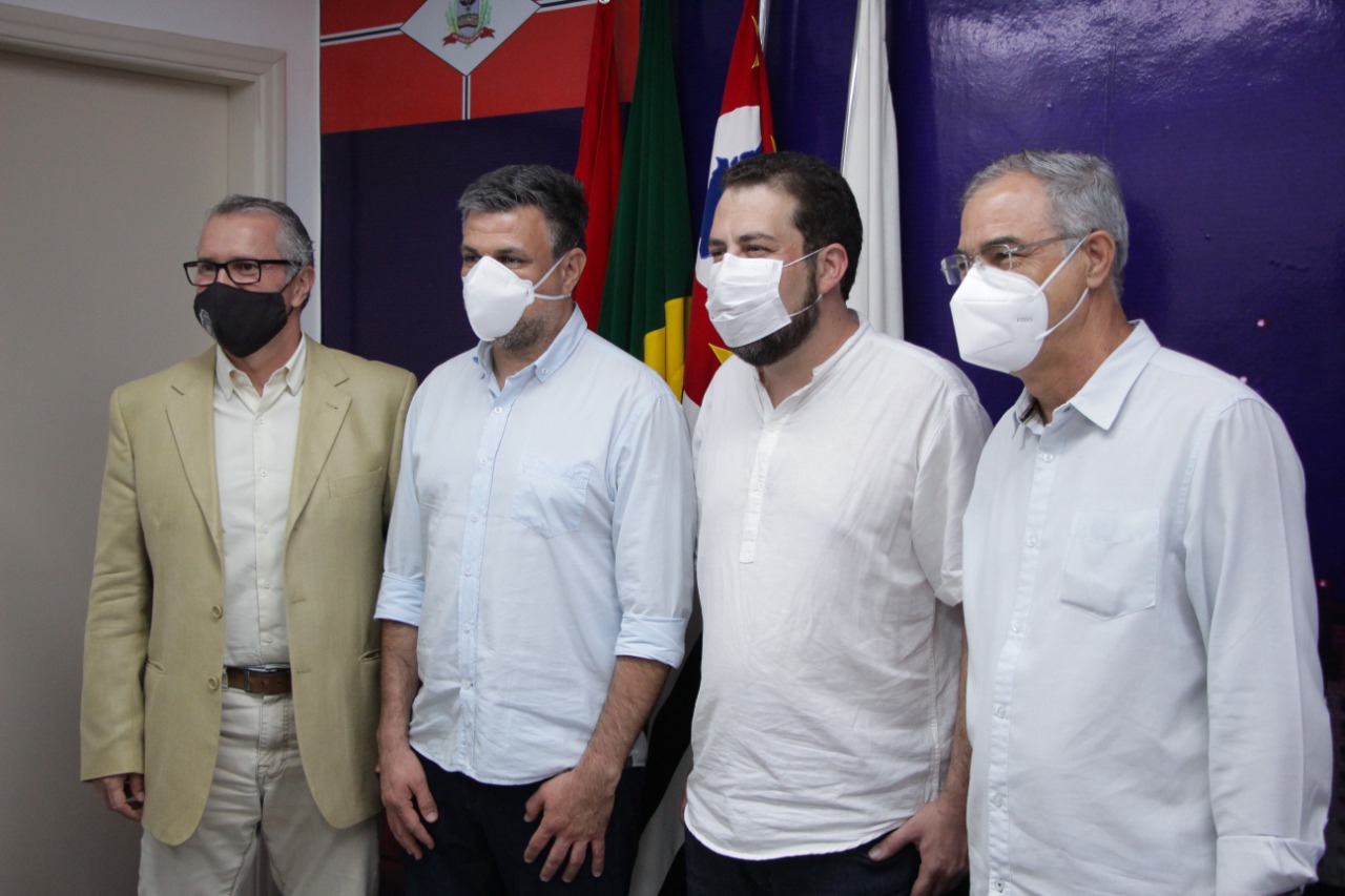 Boulos visita Câmara e se reúne com Parlamento Regional