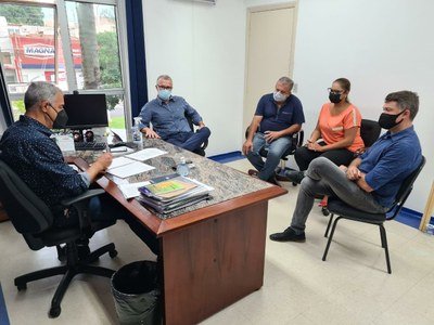 Mesa Diretora se reuniu para debater avanços dos casos de Covid, inclusive entre funcionários do Legislativo Câmara amplia medidas para conter avanço da Covid-19