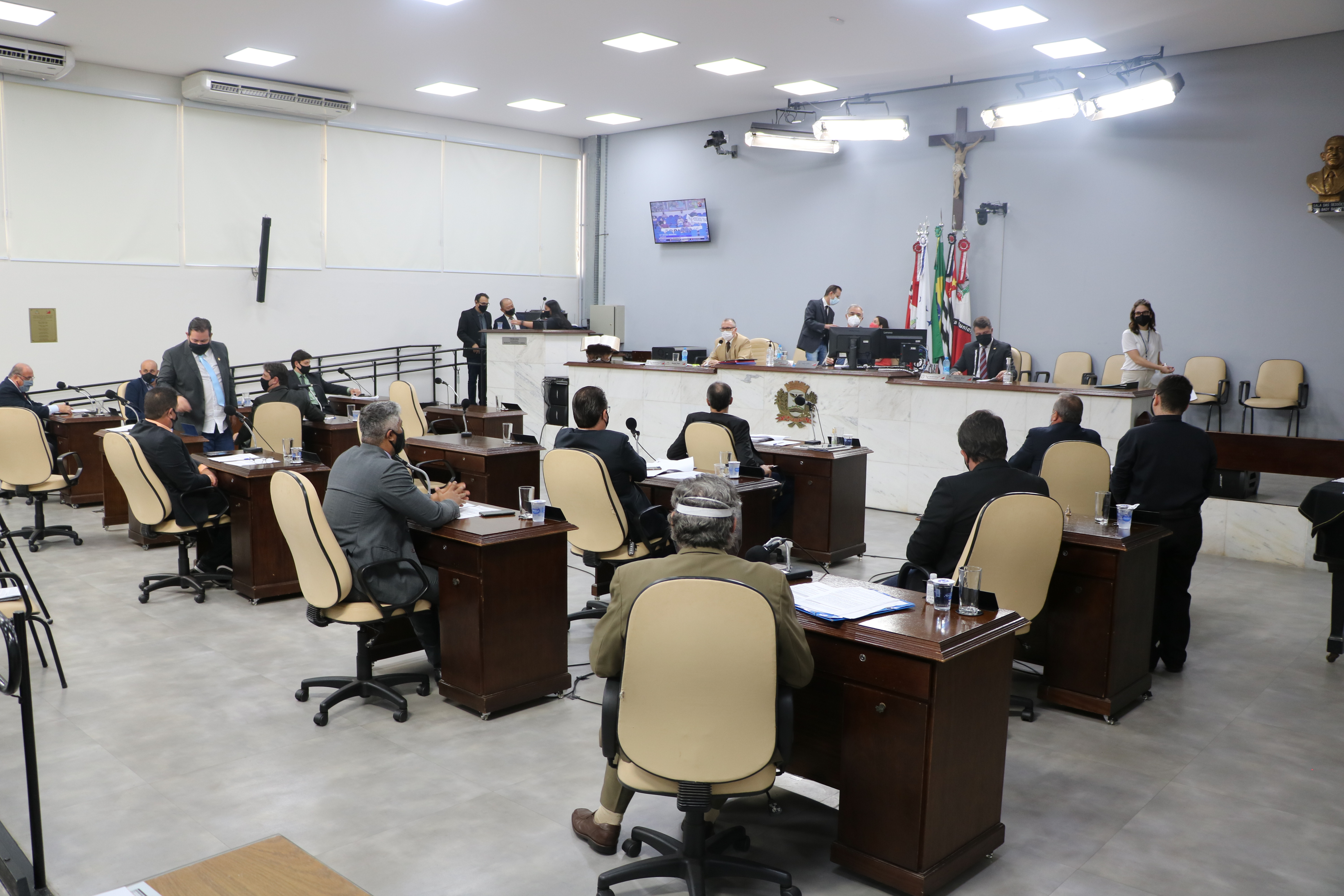 Câmara analisa 13 itens durante a 25ª sessão