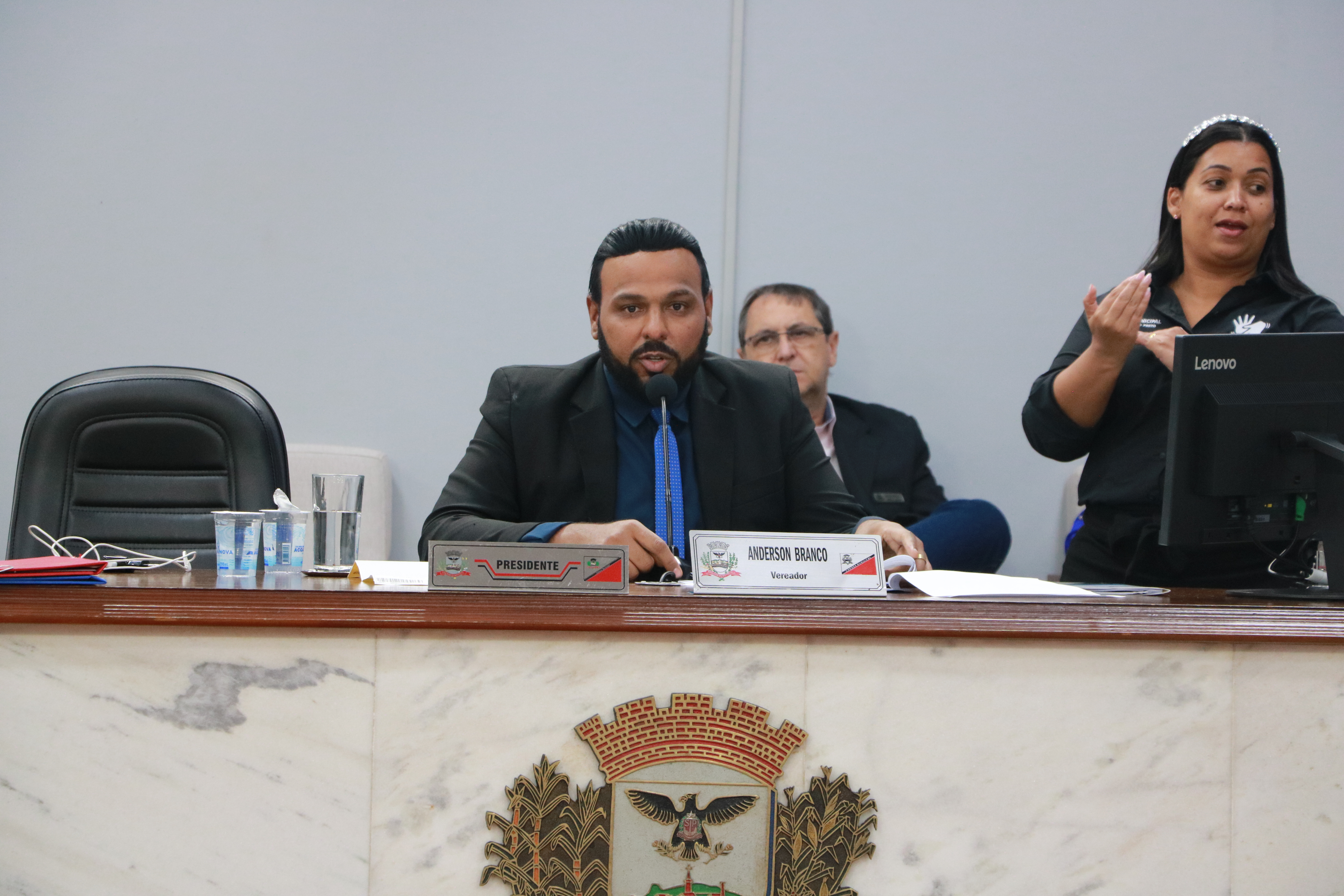 Câmara vota projeto que cria o selo “Empresa Amiga da Escola”