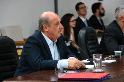 Câmara analisa 84 vetos em sessões extraordinárias