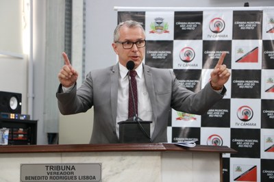 Câmara analisa projeto que prorroga licença-maternidade para seis meses