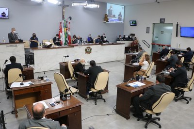Câmara aprova 12 propostas durante 33ª sessão