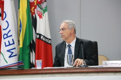 Câmara aprova bônus salarial para professores