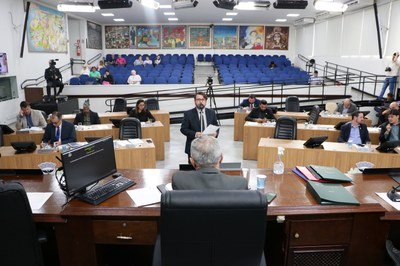 Câmara aprova criação de cargos na administração pública