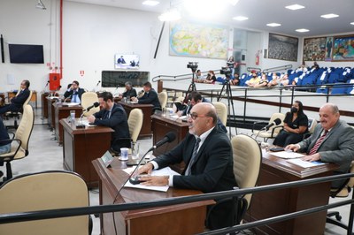 Câmara aprova isenção de Área Azul para profissionais de ensino