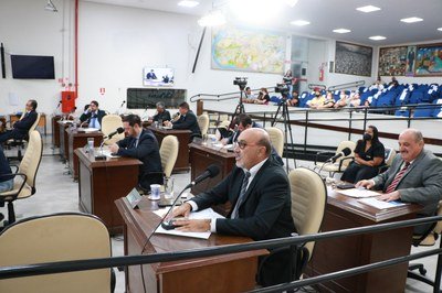 Câmara aprova isenção de Área Azul para profissionais de ensino