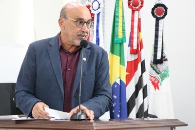 Câmara aprova o programa “Farmácia Veterinária Popular”.