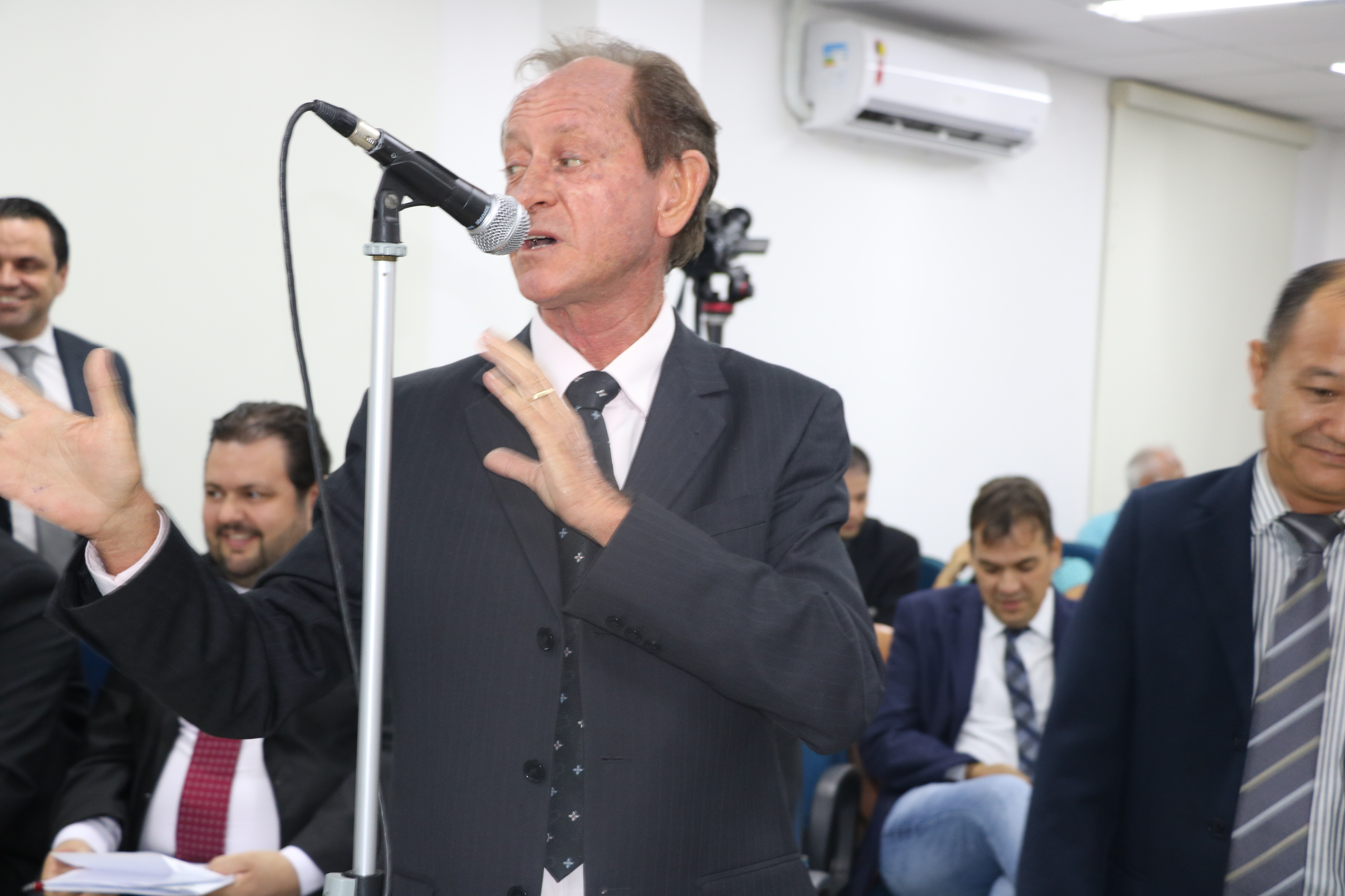 Câmara aprova proibição de canudos de plástico em Rio Preto