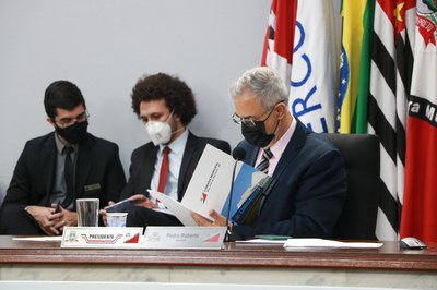 Câmara aprova projeto de adequação de cargos e funções