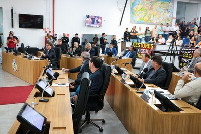 Câmara aprova reajuste salarial do Semae e do legislativo