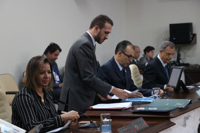 Câmara arquiva denúncia contra Prefeito