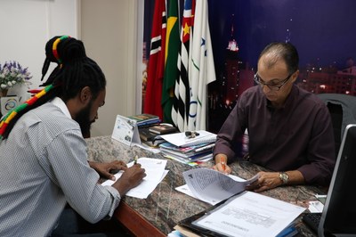 Câmara firma acordo de cooperação com Apatru