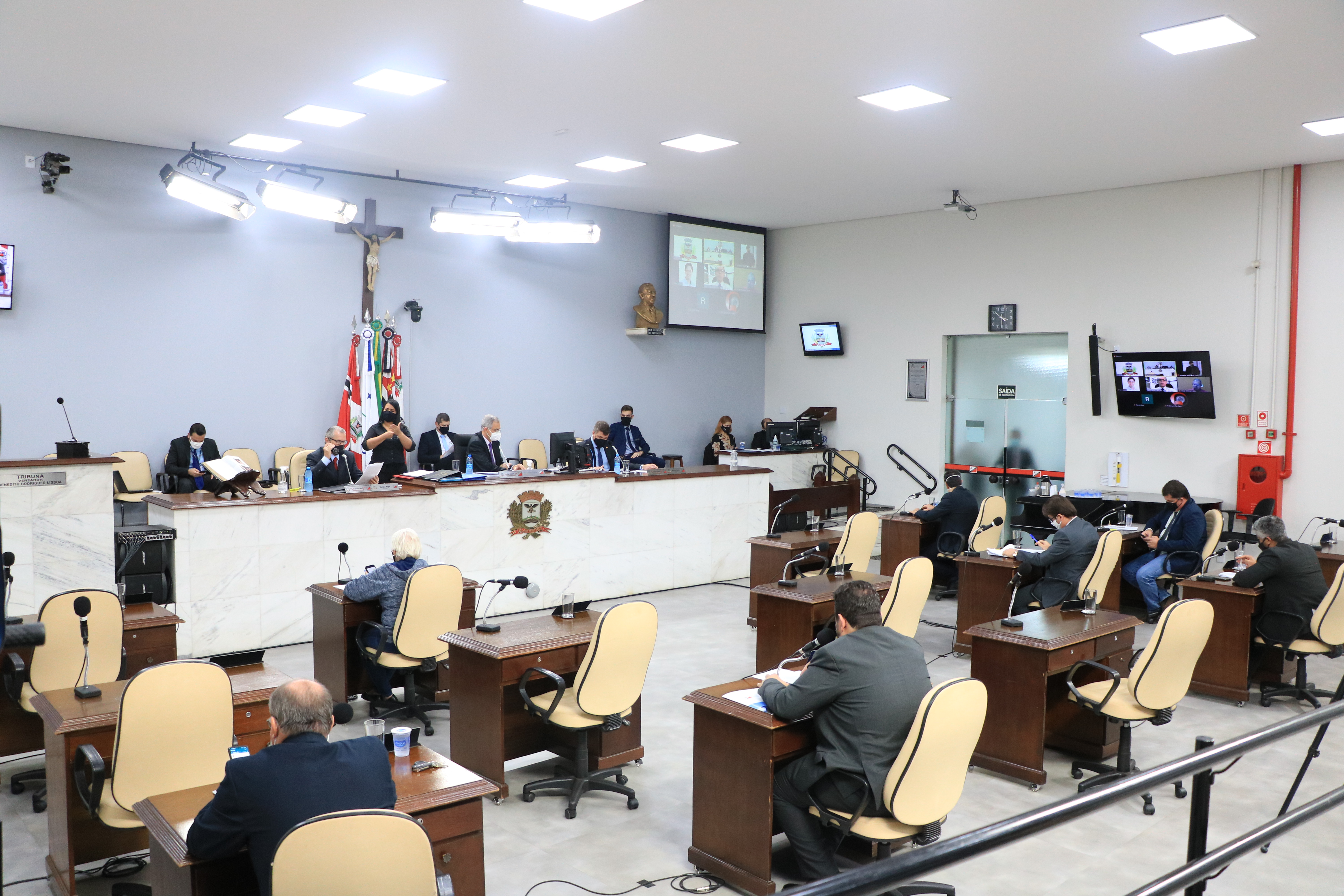 Câmara inclui lactantes como prioridade na vacinação contra Covid