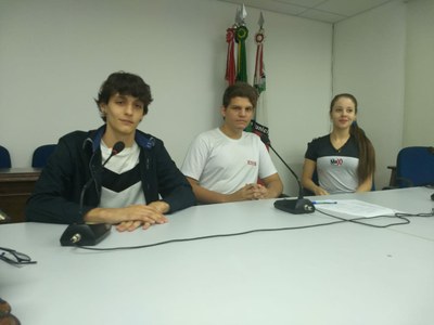 Câmara Jovem faz sua primeira sessão ordinária de 2019