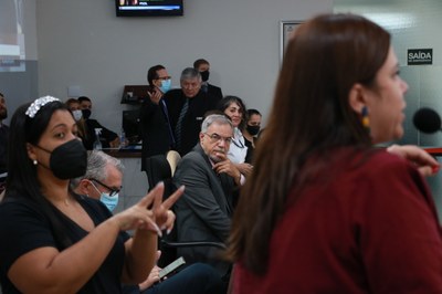 Câmara proíbe exigência de passaporte da vacina