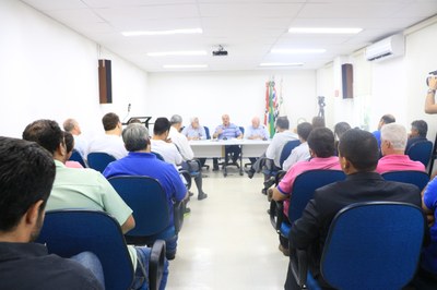 Câmara debate regulamentação de transporte por aplicativo