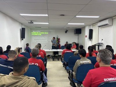 Câmara realiza audiência com bombeiros civis