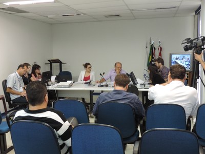 Câmara realiza pregão para aquisição de carros