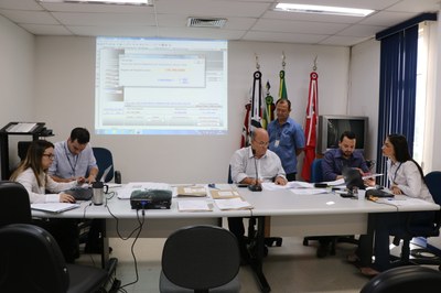 Câmara realiza pregão para compra de carros