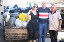 Câmara recebe caminhão de mantimentos para Mariana (MG)