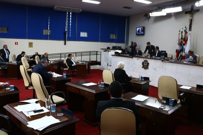 Câmara vota parecer da Comissão de Justiça sobre recurso das CEIs
