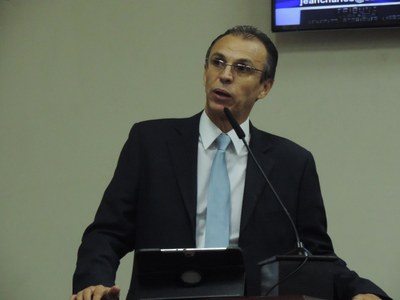 Câmara vota projeto que proíbe som em posto de combustível