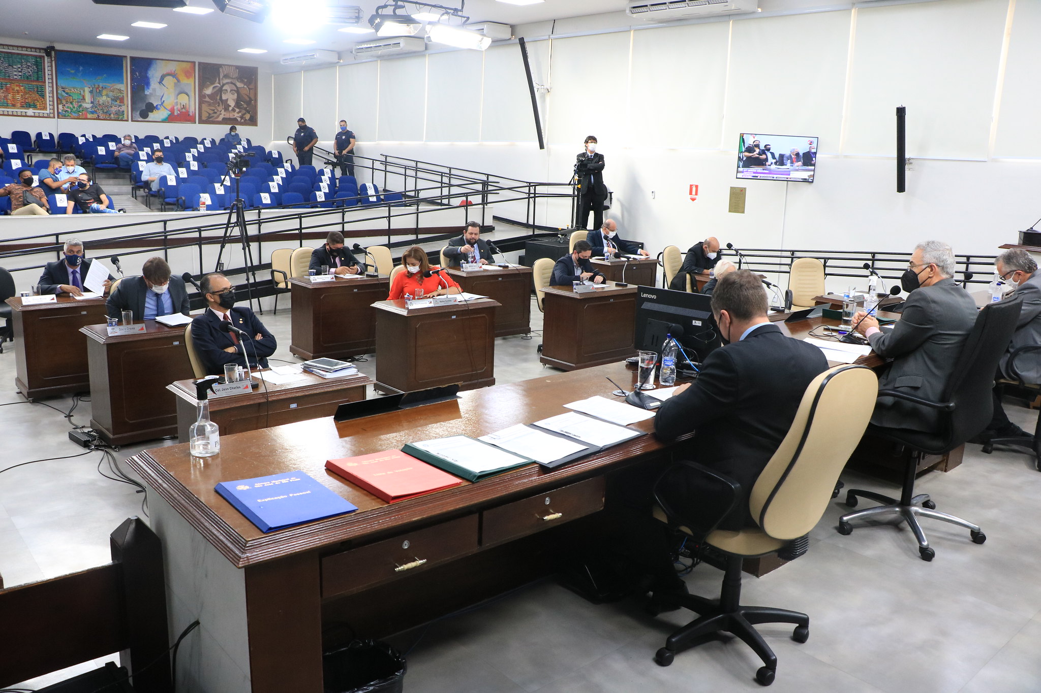 Câmara vota prorrogação de contrato de ônibus