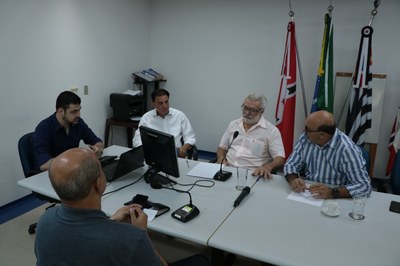 CEI da Emurb ouve fiscais sobre distribuição de talões
