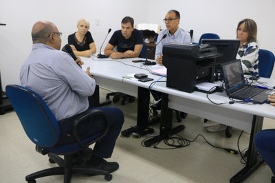 CEI da Vitrine ouve diretor de licitações e contratos
