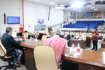 CEI das terceirizadas se reúne com sindicato