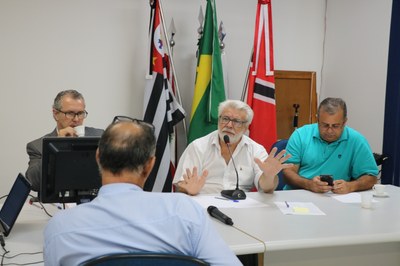 CEI do Tapa-Buraco protocola relatório final