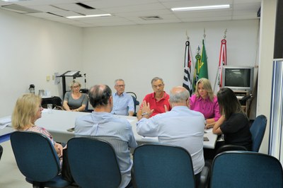 Comissão do Idoso se reúne com representantes dos lares de Rio Preto