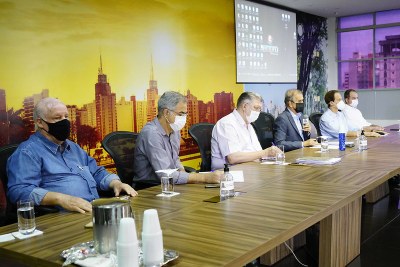 Edinho detalha projeto de R$ 300 milhões a vereadores