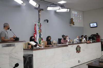 Escola do Legislativo debate negritude e mercado de trabalho 