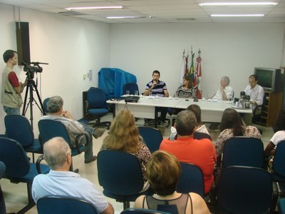 Escola do Legislativo promove palestra sobre a água