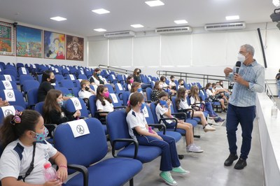 Escola na Câmara recebe alunos do colégio Start Anglo 